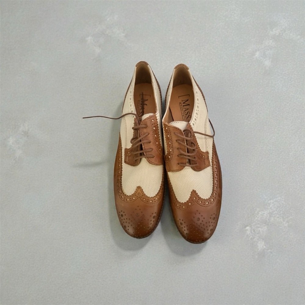 Classic Brown and Cream woman Brogues - Picture 3 of 3